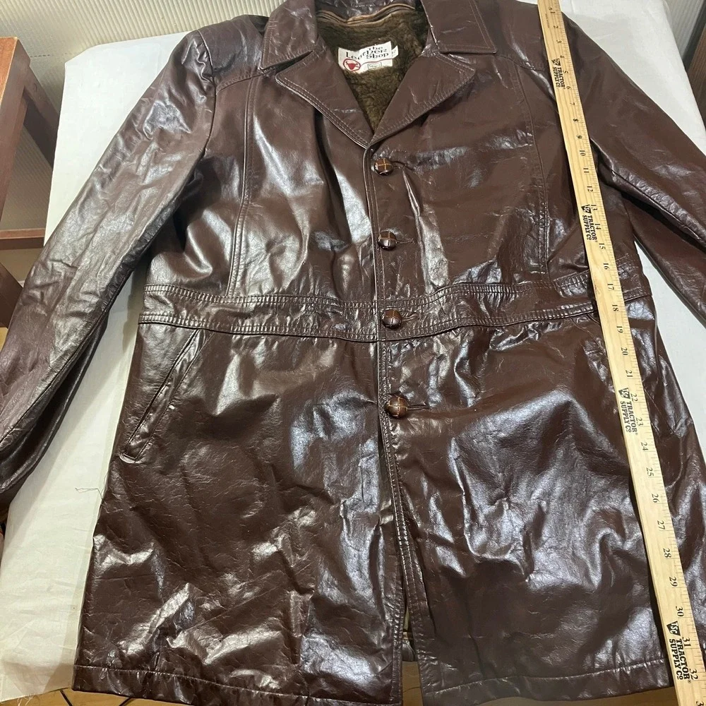 Vintage Sears The Leather Shop Brown Genuine Leather Coat Zip Out Fur Lining 42